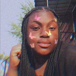 Meet your Posher, Talia